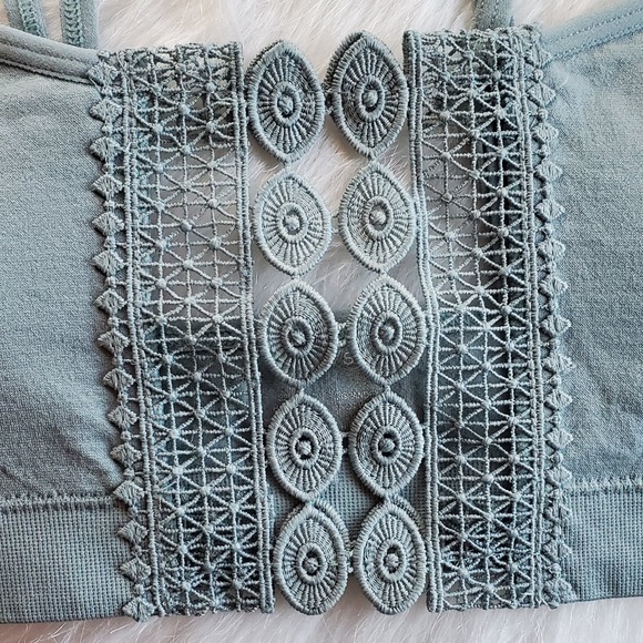 Boho Eye Lace Applique Bralette - Picture 5 of 9